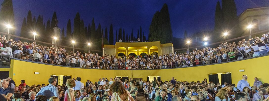 pubblico pubblico