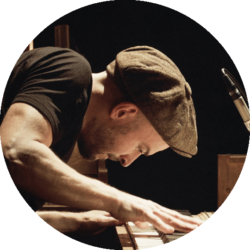 NILS FRAHM_TONDO